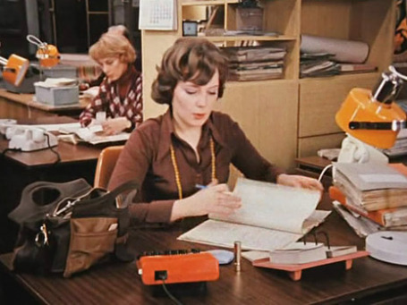 Кадр из фильма «Служебный роман»