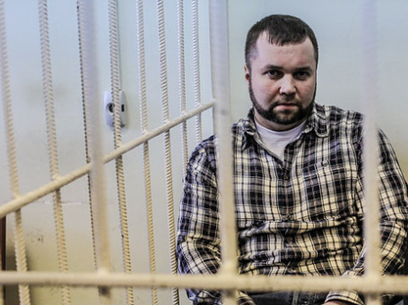 Бывший сотрудник МВД Максим Каганский, обвиняемый в покушении на мошенничество в особо крупном размере, в Хорошевском суде Москвы. Фото: РИА Новости