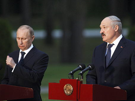 Президент РФ Владимир Путин и президент Республики Беларусь Александр Лукашенко (слева направо) Фото: Reuters