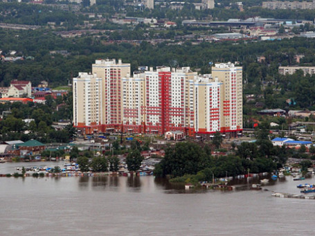Вид с вертолета на Хабаровск и окрестности, затопленные паводковыми водами. Фото: РИА Новости