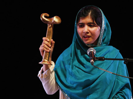 Малала Юсуфзаи на вручении премии Политковской в Лондоне. Фото: Reuters