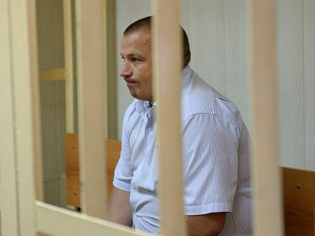 Бывший сотрудник полиции Владимир Черезов в зале заседаний Пресненского суда города Москвы 7-го августа 2013 года. Фото: РИА Новости
