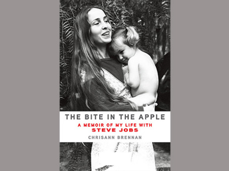 Обложка книги Кристин - Энн Бреннан «The Bite in the Apple: A Memoir of My Life with Steve Jobs». Фото: amazon.com