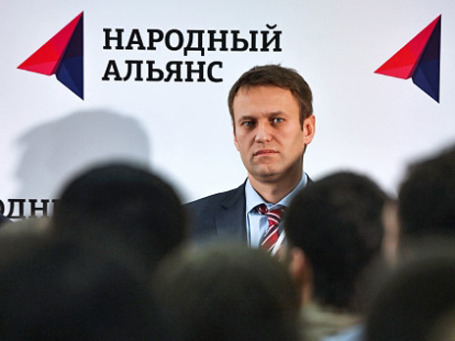 Оппозиционный политик Алексей Навальный на учредительном съезде партии своих сторонников «Народный альянс» в Москве. Фото: РИА Новости