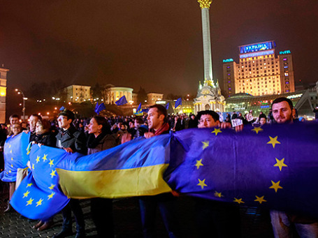Сторонники евроинтеграции на Майдане в Киеве. Фото: Reuters