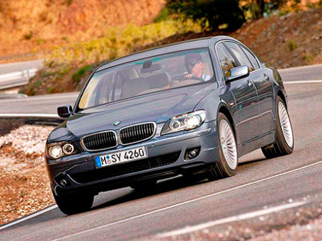 BMW 750i. Фото: bmw.com
