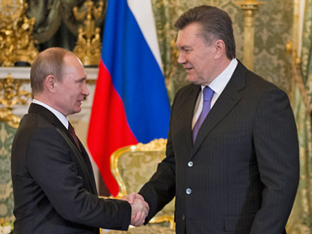 Президент России Владимир Путин (слева) и президент Украины Виктор Янукович. Фото: РИА Новости