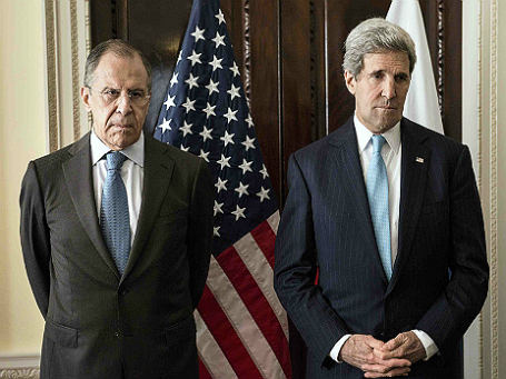 Министр иностранных дел России Сергей Лавров (слева) и госсекретарь США Джон Керри (справа). Фото: Reuters.