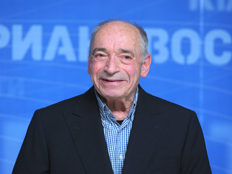 Валентин Гафт на пресс-конференции 9 декабря 2013 года. Фото: РИА Новости