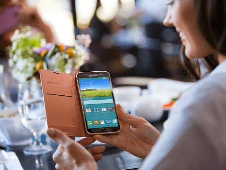 Samsung Galaxy S5 — не революция, но эволюция. Фото: пресс-служба Samsung