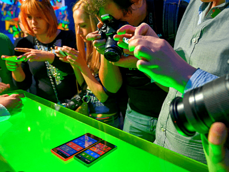 Первые Android–фоны от Nokia вызвали повышенный интерес. Фото: пресс-служба Nokia