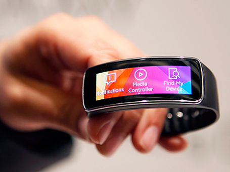 Samsung Gear Fit. Фото: Reuters