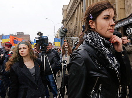 Участницы панк-группы «Pussy Riot» Надежда Толоконникова и Мария Алехина (справа налево). Фото: Reuters