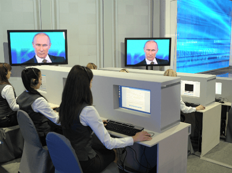 Во время «Прямой линии» с президентом России Владимиром Путиным