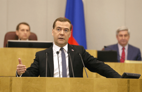 Премьер-министр РФ Дмитрий Медведев во время выступления в Государственной думе с отчетом о деятельности правительства РФ за 2013 год, 22 апреля 2014 года.