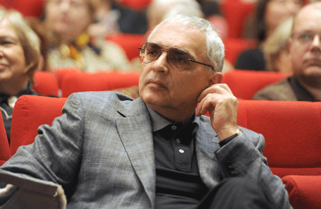 Режиссер Карен Шахназаров.