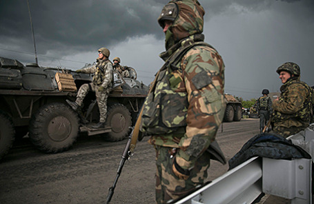 Украинские военные в Славянске, 2 мая 2014.