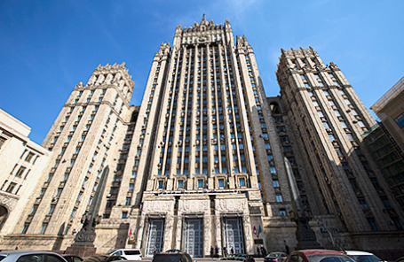 Здание министерства иностранных дел РФ в Москве.