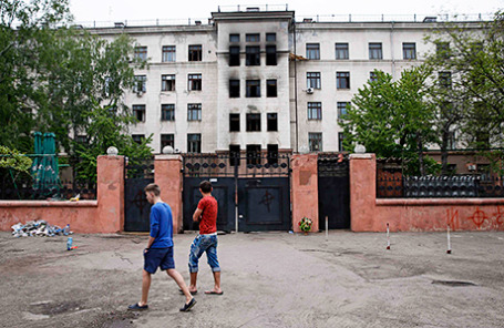 Здание Дома профсоюзов, где прошли бои между пророссийскими и про-украинскими сторонниками в порту Одессы, 4 мая 2014 года.