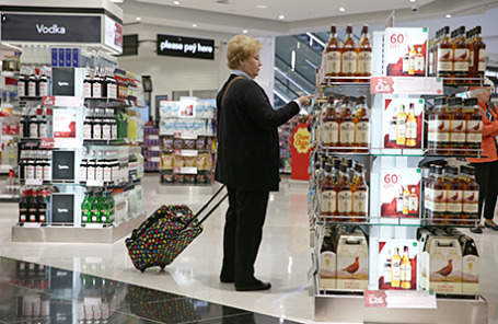 Магазин Duty Free в аэропорту Heathrow в Лондоне.