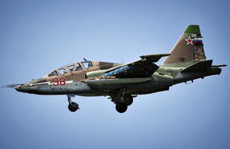 Самолеты штурмовой авиации Су-25.