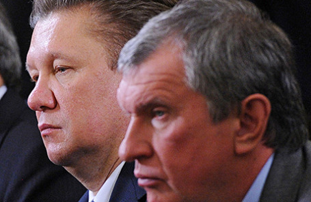 Председатель правления ОАО «Газпром» Алексей Миллер и глава «Роснефти» Игорь Сечин (слева направо).