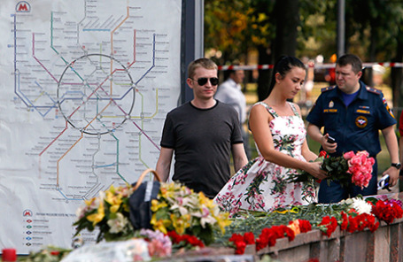 16 июля объявлено днем траура по погибшим в результате крушения поезда в московском метро.