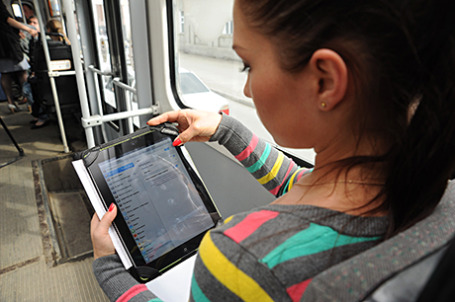 Общественный транспорт с бесплатной сетью Wi-Fi.