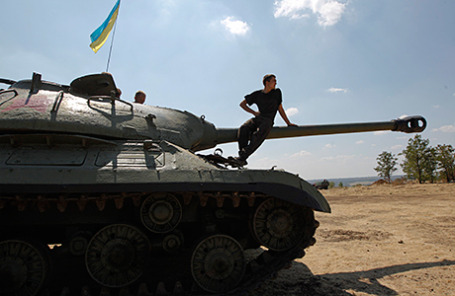 Украинский военнослужащий в Донецкой области.