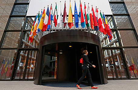 Вход в здание Европейского Совета в Брюсселе.