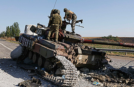 Украинские военнослужащие в Мариуполе.