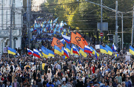 Во время акции «Марш мира» против войны на Украине.