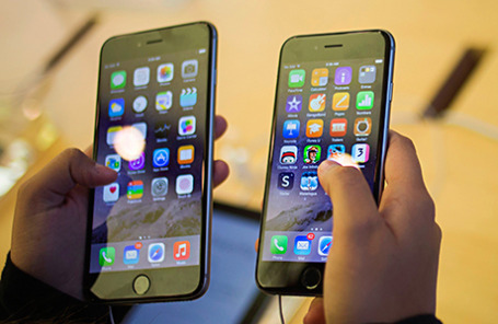 Новые модели телефонов iPhone 6 и iPhone 6 Plus.