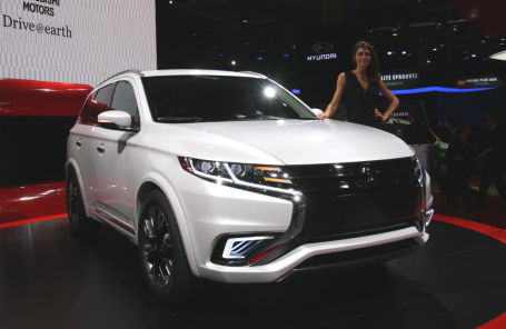 Mitsubishi Outlander PHEV Concept-S
