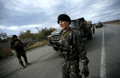 Украинский военный недалеко от Славянска.