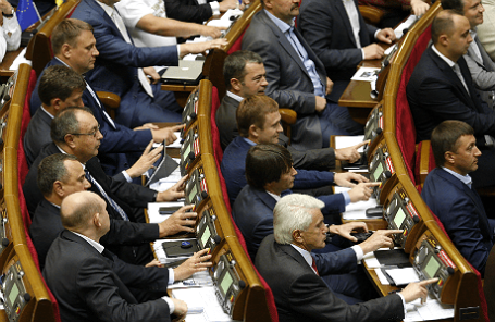 Во время заседания Верховной Рады.