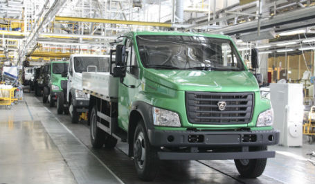 «ГАЗон NEXT» на конвейере