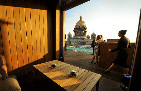 Ресторан miX in St.Petersburg Алена Дюкасса в отеле W St. Petersburg.