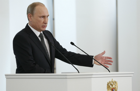 Россия. Москва. 4 декабря. Президент России Владимир Путин во время выступления с ежегодным посланием к Федеральному Собранию РФ в Георгиевском зале Кремля