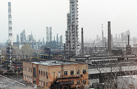 Московский нефтеперерабатывающий завод.
