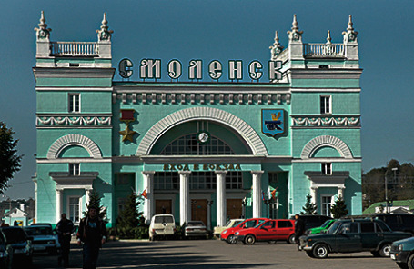  Здание городского железнодорожного вокзала в Смоленске.