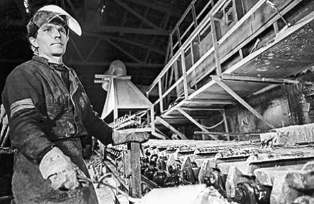 На Иркутском алюминиевом заводе, 1978 год.