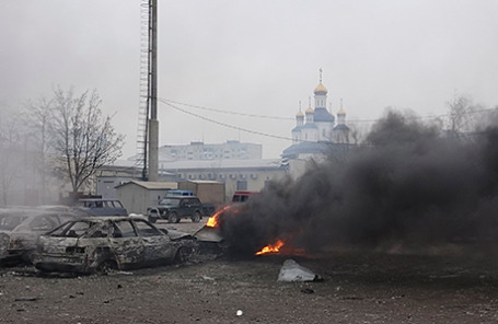 На месте обстрела в Мариуполе, 24 января 2015.