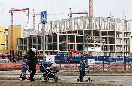 Строительство торгово-развлекательного центра.