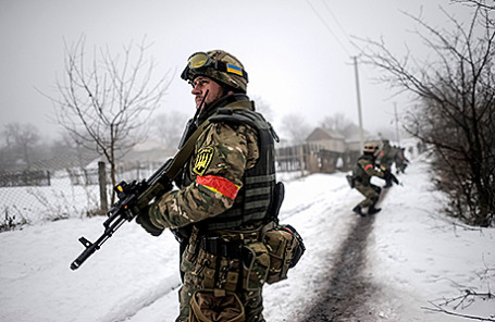 Украинские военнослужащие в Луганской области.