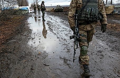 Украинские военнослужащие в Дебальцево, Донецкая область.