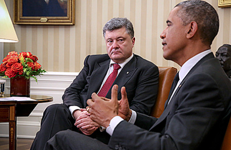 Президент Украины Петр Порошенко и президент США Барак Обама (слева направо).