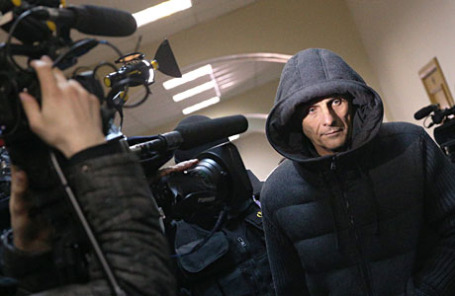 Губернатор Сахалинской области Александр Хорошавин, подозреваемый в получении взятки в особо крупном размере, в Басманном суде.
