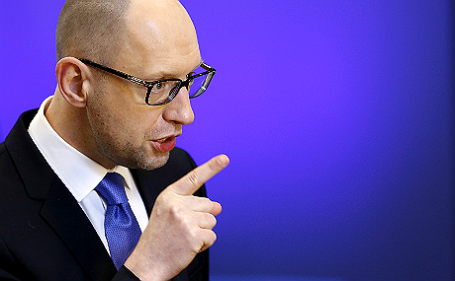 Украинский премьер-министр Арсений Яценюк на пресс-конференции после встречи с главой Европейского совета Дональдом Туском в Брюсселе.
