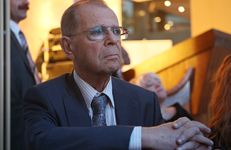 Писатель-сатирик Аркадий Арканов.